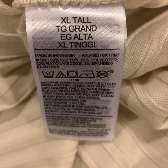 Fitted Scoop-Neck Rib-Knit Mini Dress - Picture 5 of 8